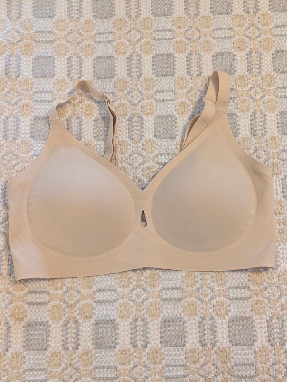 OEAK Women's Jelly Bra Wireless Seamless Tshirt Deep V Size L Beige